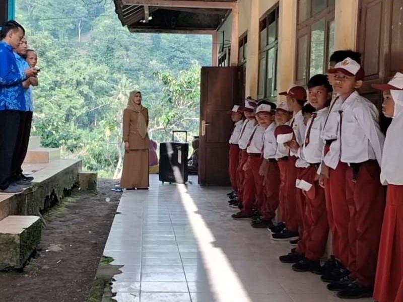 HALAL BIHALAL : Mempererat Tali Silaturahmi dan Kebersamaan